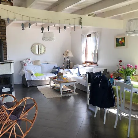 ロッジ Caloroczny Na Kaszubach 